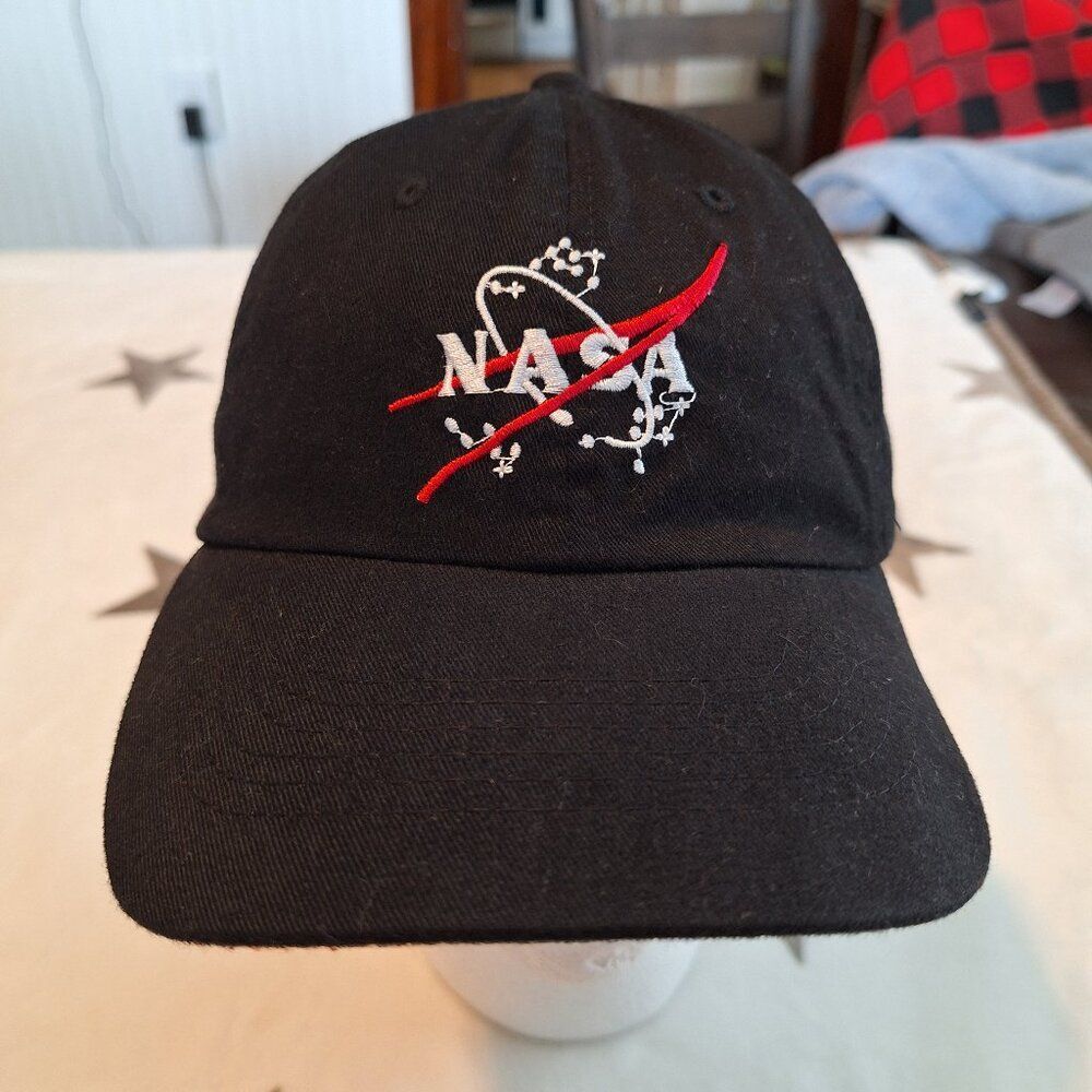 NASA Youth Ball Cap Hat Adjustable Baseball Black And Red Soft‎